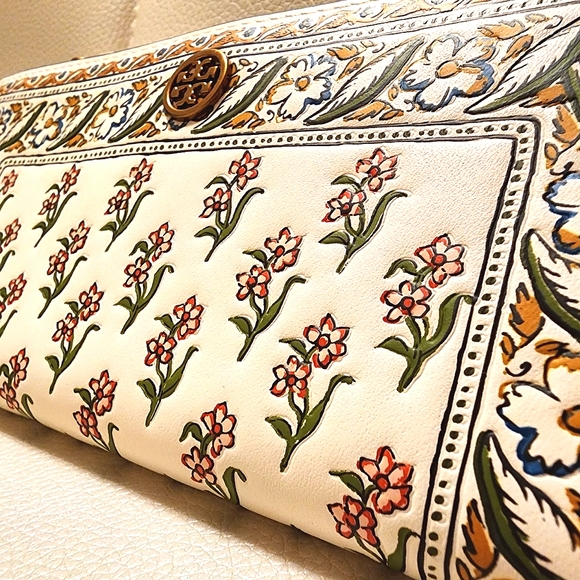 NWT ~Tory Burch Walker Printed Leather Slim Wallet Beige Flower Ditsy Border - Picture 8 of 16